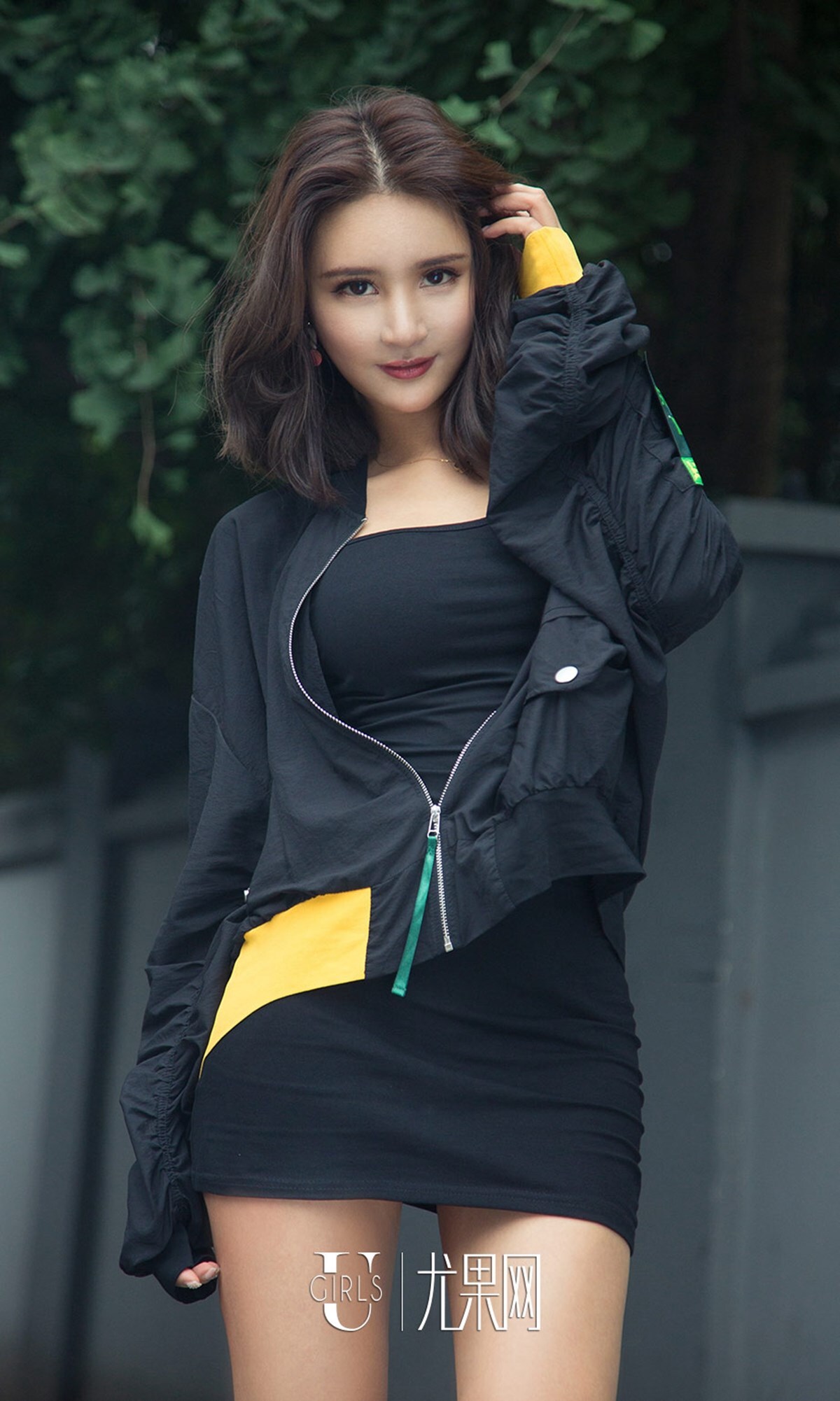 [爱尤物]2018APP NO.1163 尹菲一热力比基尼